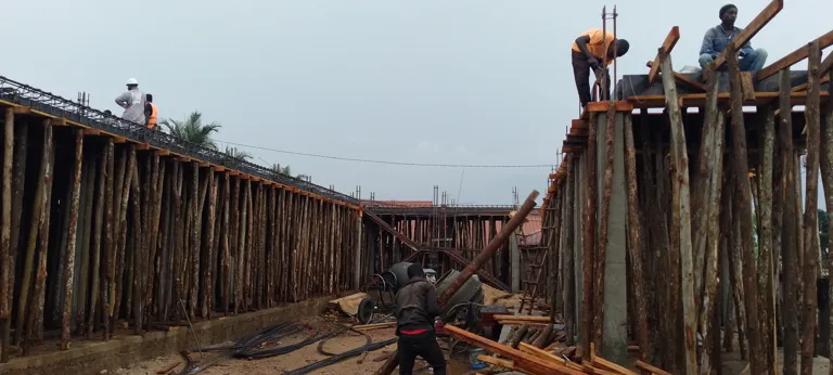 Commercial complex, Nasuti – construction project photograph 2 by Hi-Tech Contractors Limited